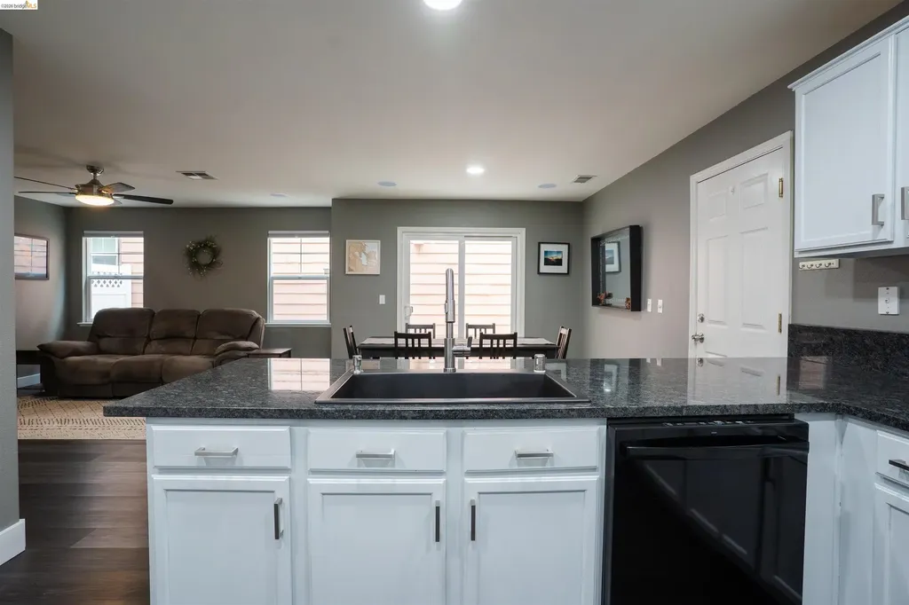 91 Olmsted Court Pittsburg CA 94565
