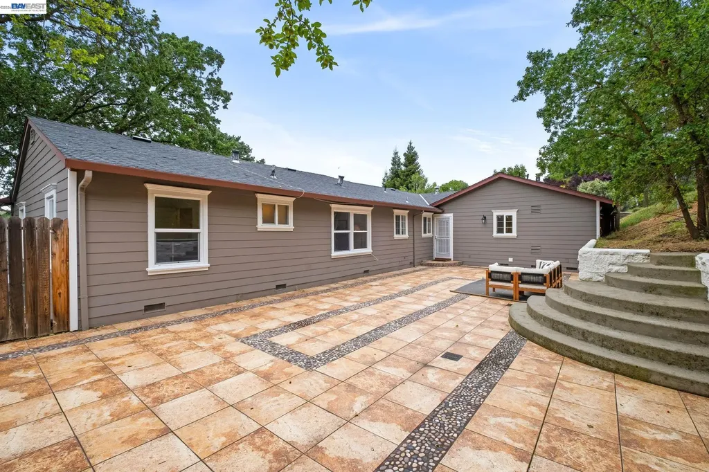 11 Rudgear Drive Walnut Creek CA 94596