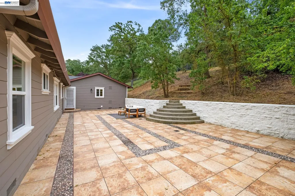 11 Rudgear Drive Walnut Creek CA 94596