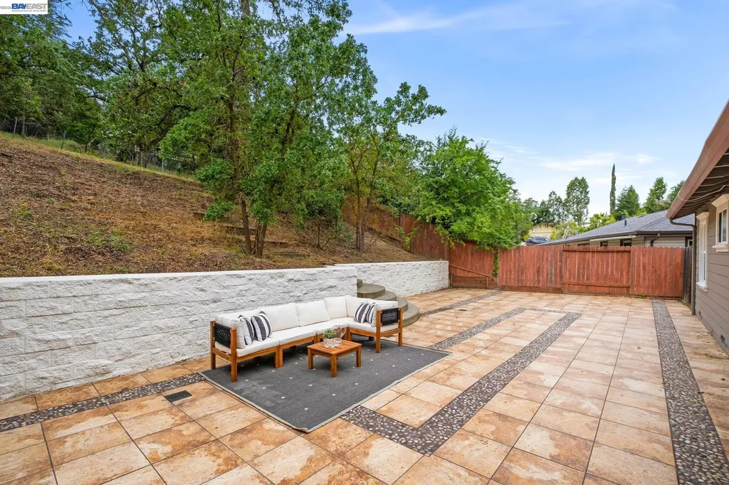 11 Rudgear Drive Walnut Creek CA 94596