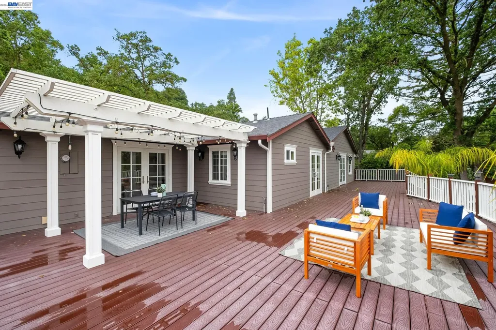 11 Rudgear Drive Walnut Creek CA 94596