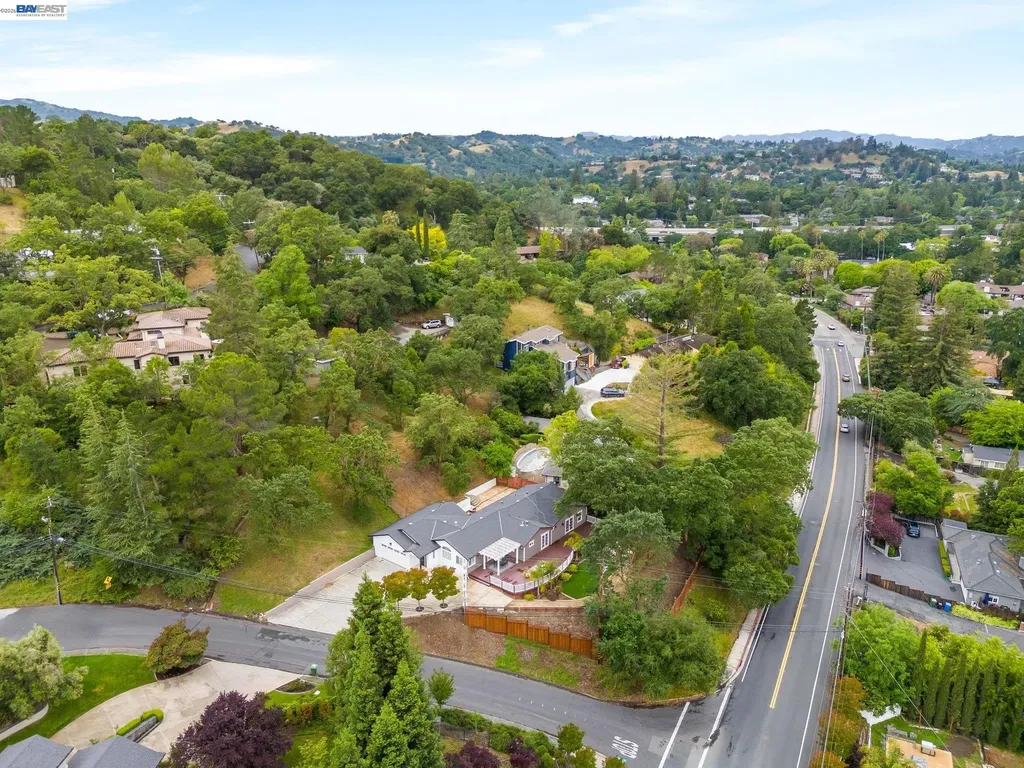 11 Rudgear Drive Walnut Creek CA 94596