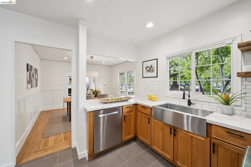 1908 Blake Street Berkeley CA 94704