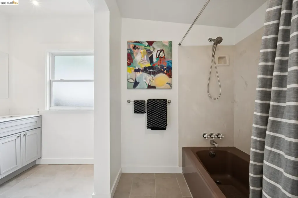 1908 Blake Street Berkeley CA 94704