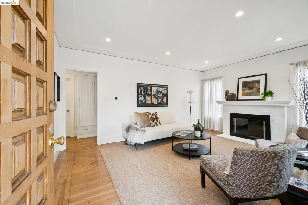 1908 Blake Street Berkeley CA 94704