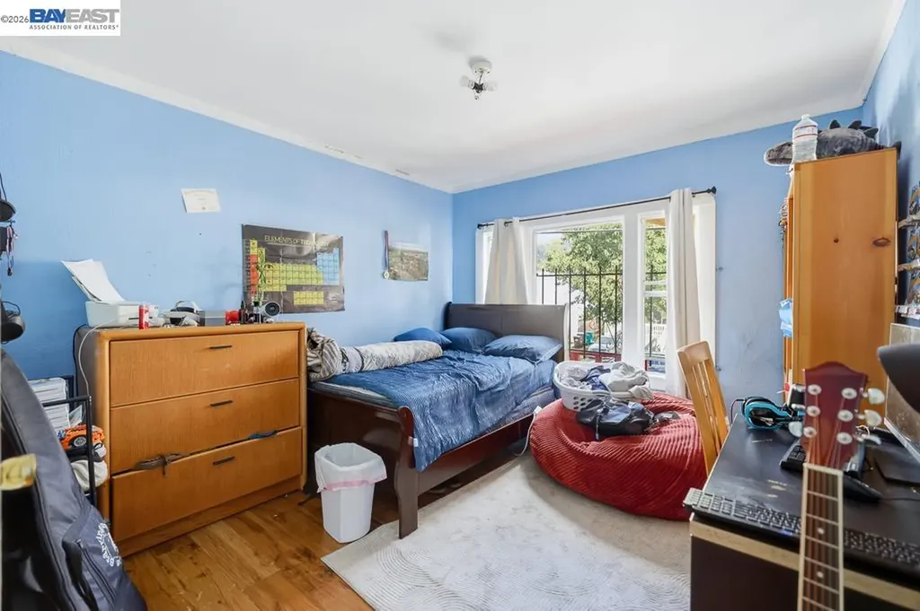 7419 Hillside Street Oakland CA 94605