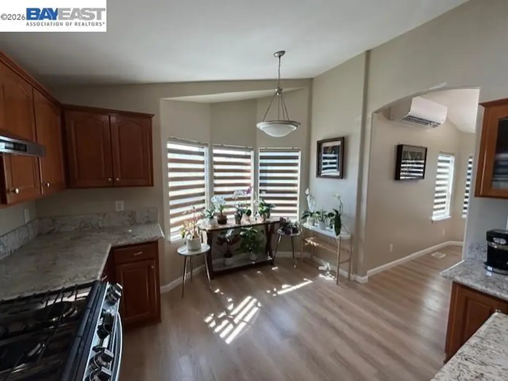1200 Winton Hayward CA 94545