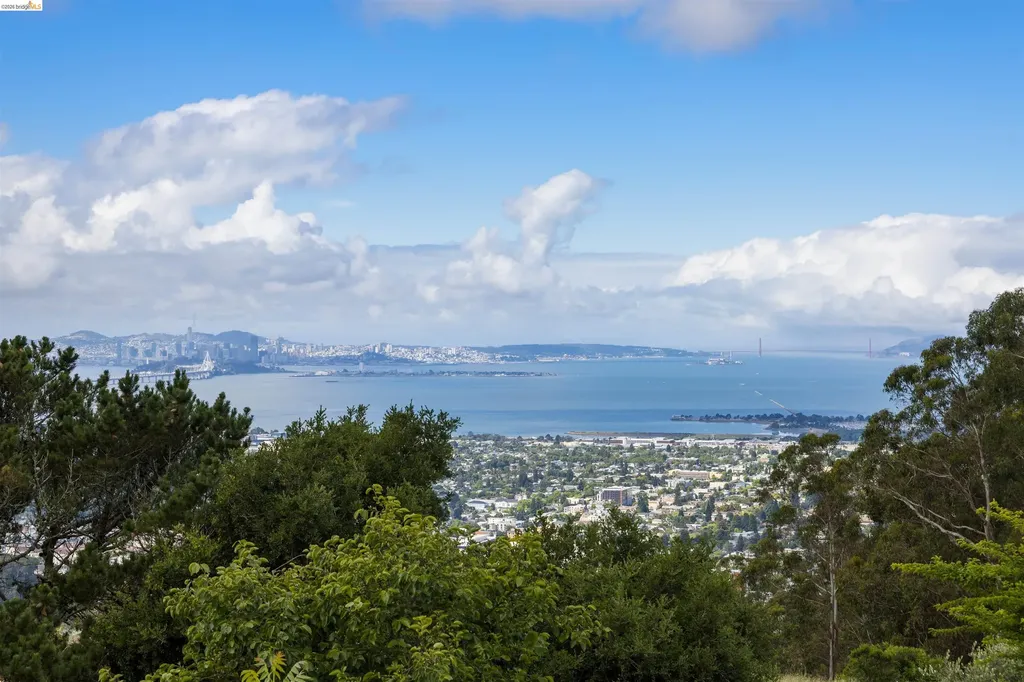 1530 Campus Drive Berkeley CA 94708