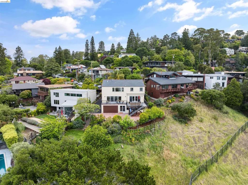 1530 Campus Drive Berkeley CA 94708