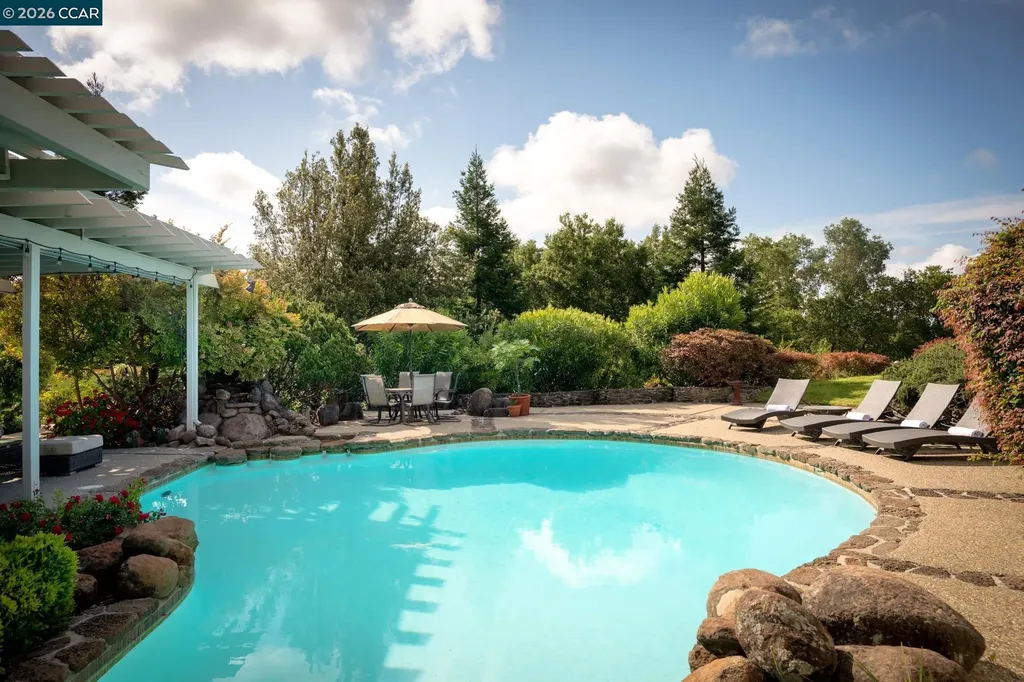 2305 Saddleback Drive Danville CA 94506