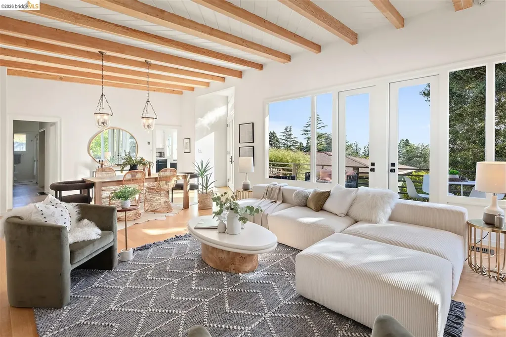 Kensington CA, 4 Estates Drive