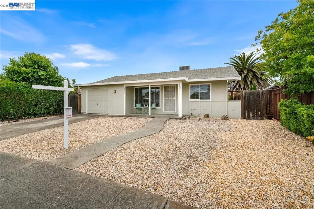 1572 Hollyhock Street Livermore CA 94551