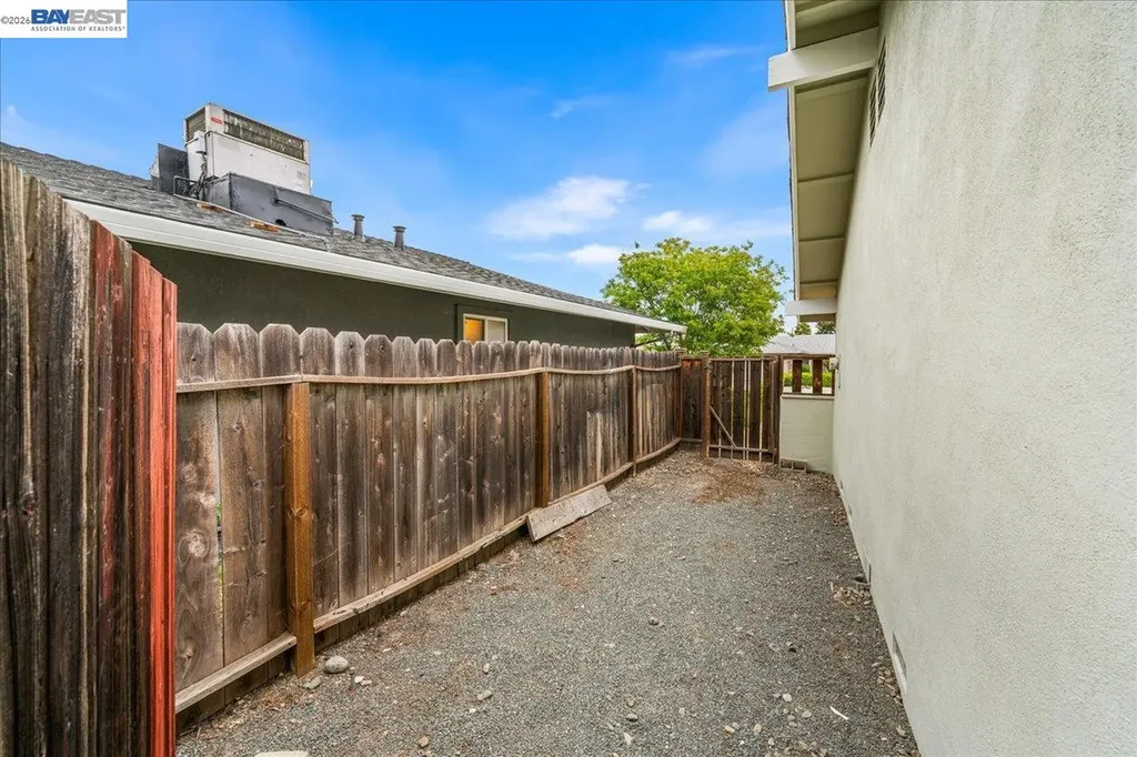 1572 Hollyhock Street Livermore CA 94551