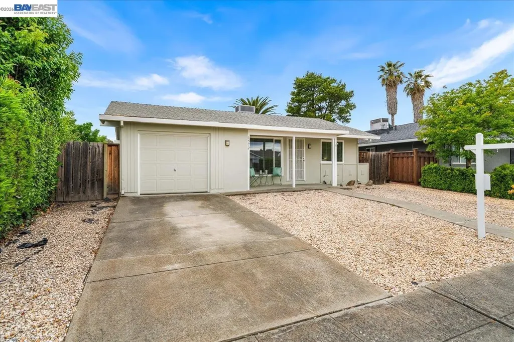 1572 Hollyhock Street Livermore CA 94551