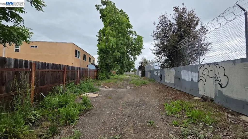 218 Valle Vista Avenue Hayward CA 94544