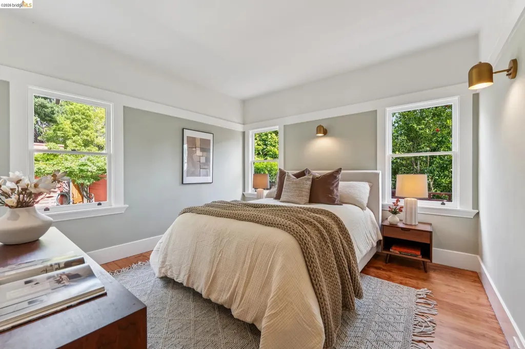 6004 Auburn Avenue Oakland CA 94618