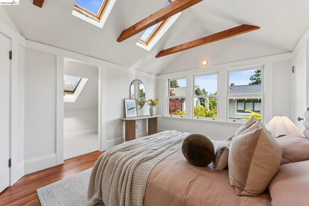 6004 Auburn Avenue Oakland CA 94618