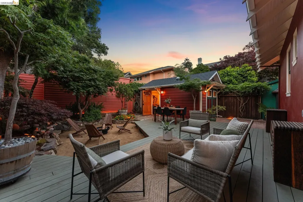 6004 Auburn Avenue Oakland CA 94618