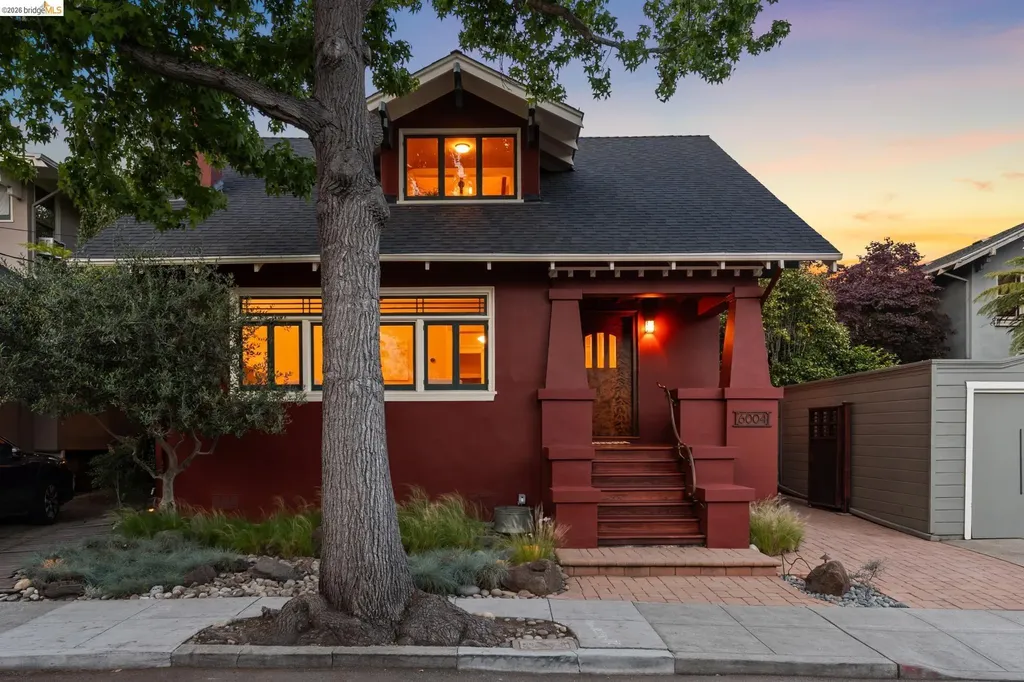 6004 Auburn Avenue Oakland CA 94618
