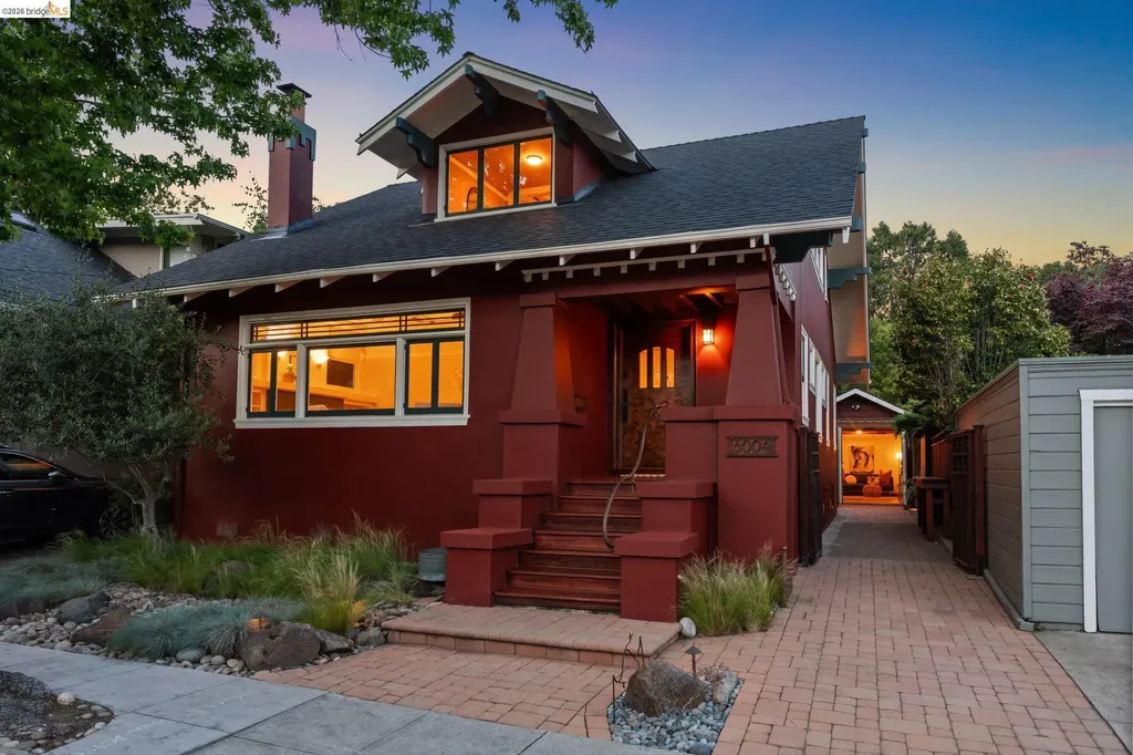 6004 Auburn Avenue Oakland CA 94618