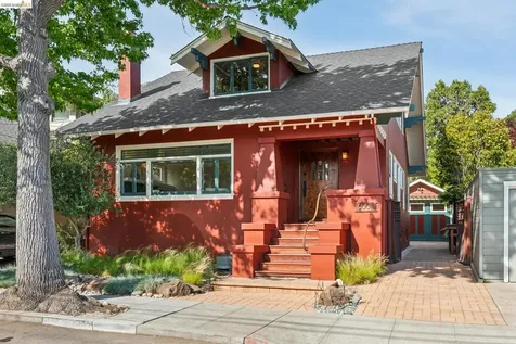 6004 Auburn Avenue Oakland CA 94618