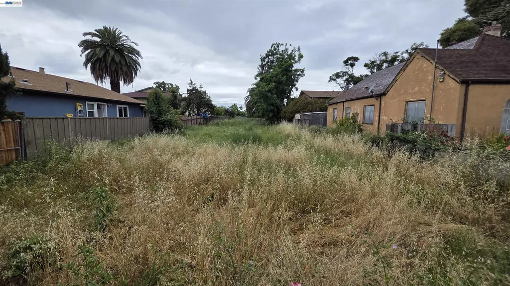 29181 Dixon Street Hayward CA 94544