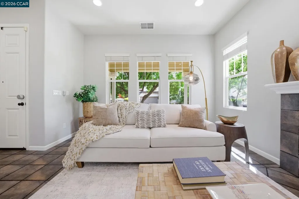 1248 Oak Knoll Drive Concord CA 94521