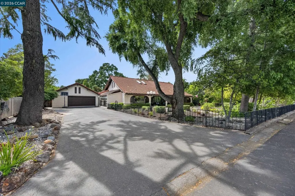 1675 Garnet Lane Concord CA 94519