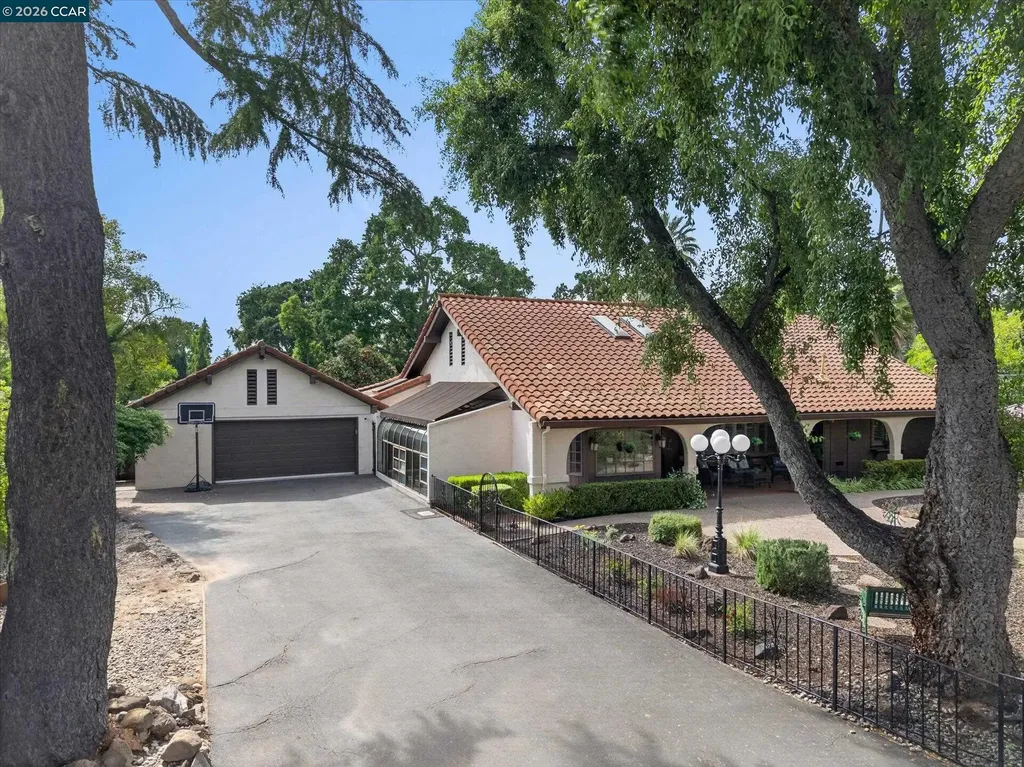 1675 Garnet Lane Concord CA 94519