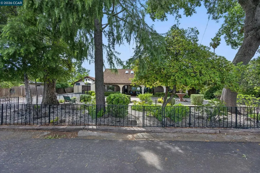 1675 Garnet Lane Concord CA 94519