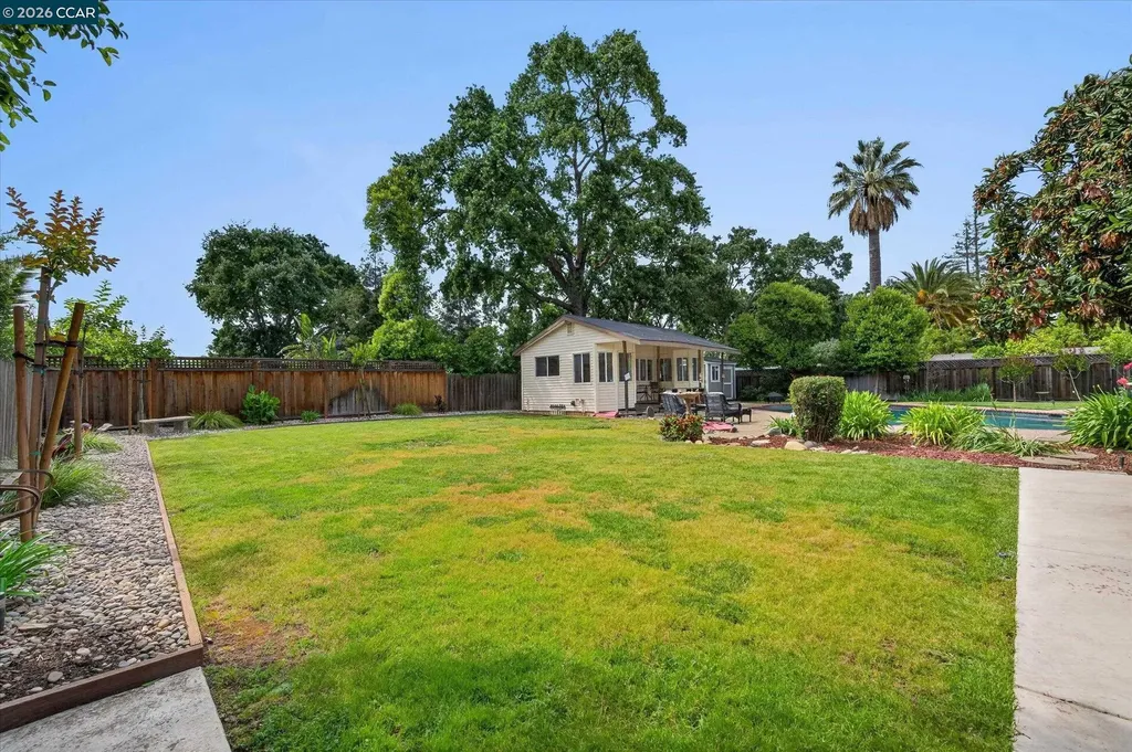 1675 Garnet Lane Concord CA 94519