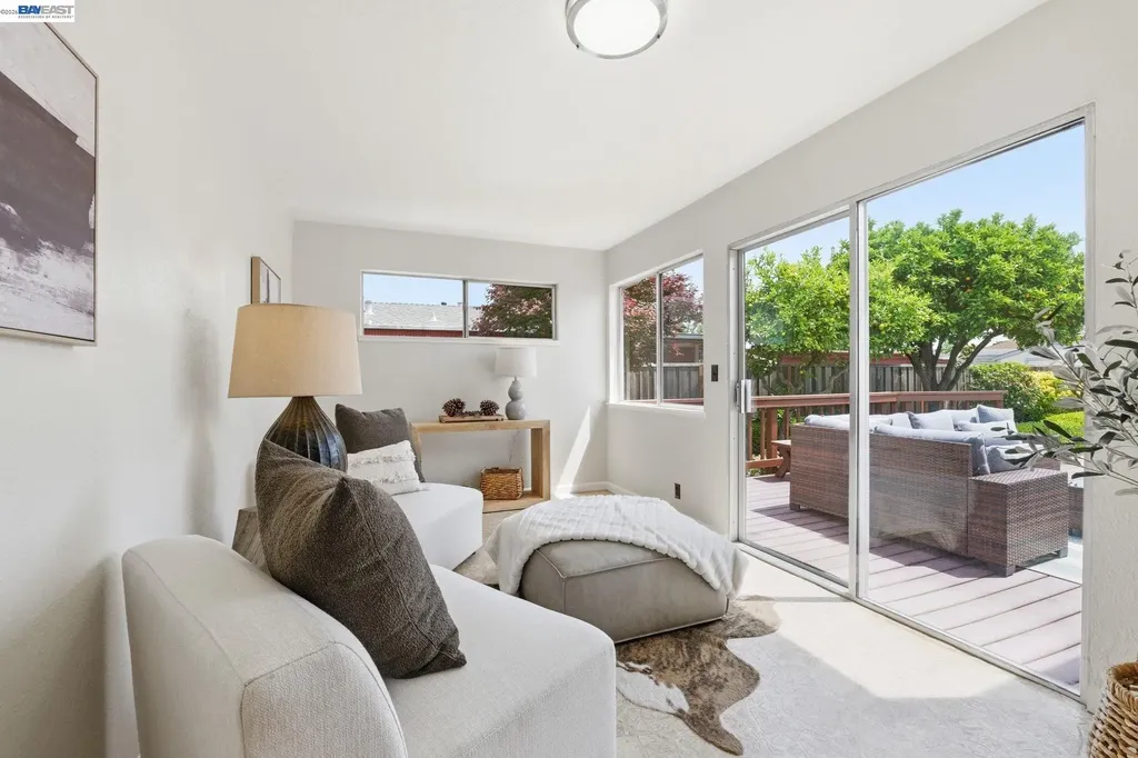 1762 Via Redondo San Lorenzo CA 94580