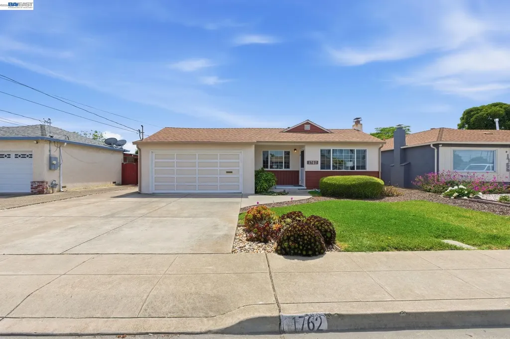 1762 Via Redondo San Lorenzo CA 94580