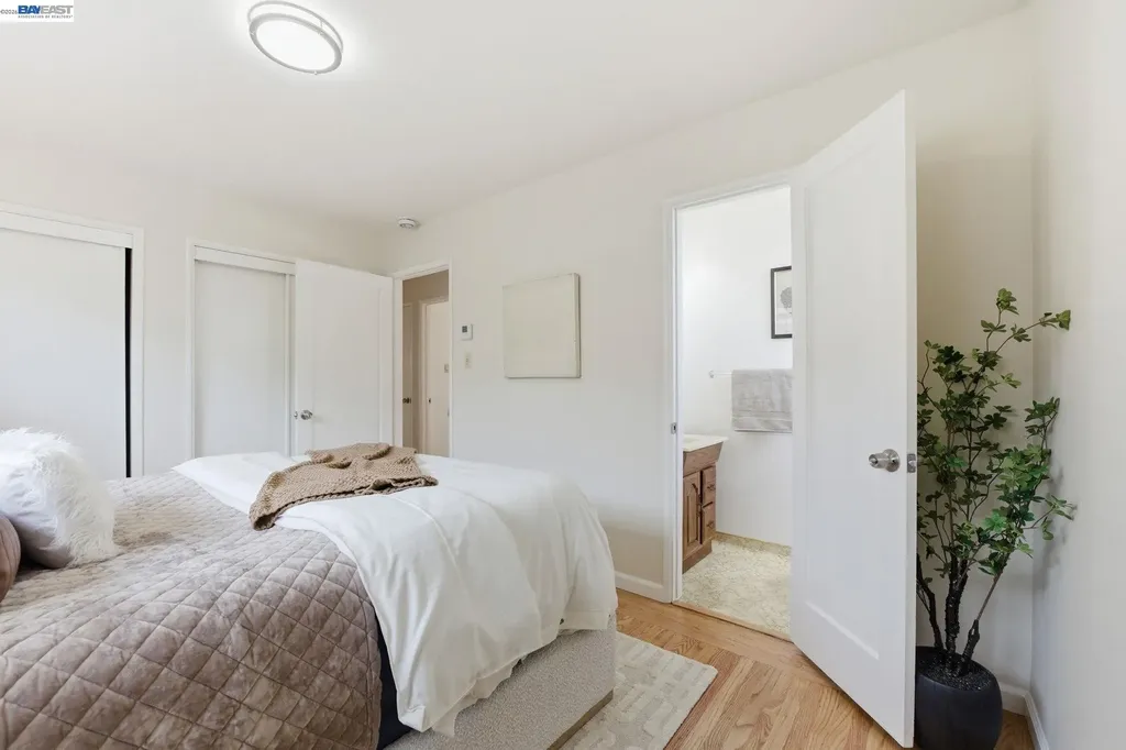 1762 Via Redondo San Lorenzo CA 94580