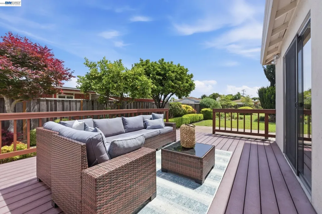 1762 Via Redondo San Lorenzo CA 94580