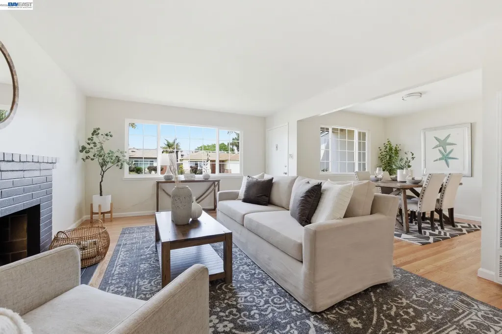1762 Via Redondo San Lorenzo CA 94580