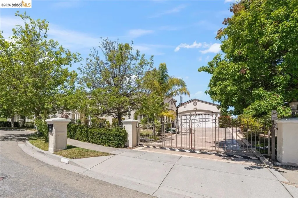 44969 Vista Del Sol Fremont CA 94539