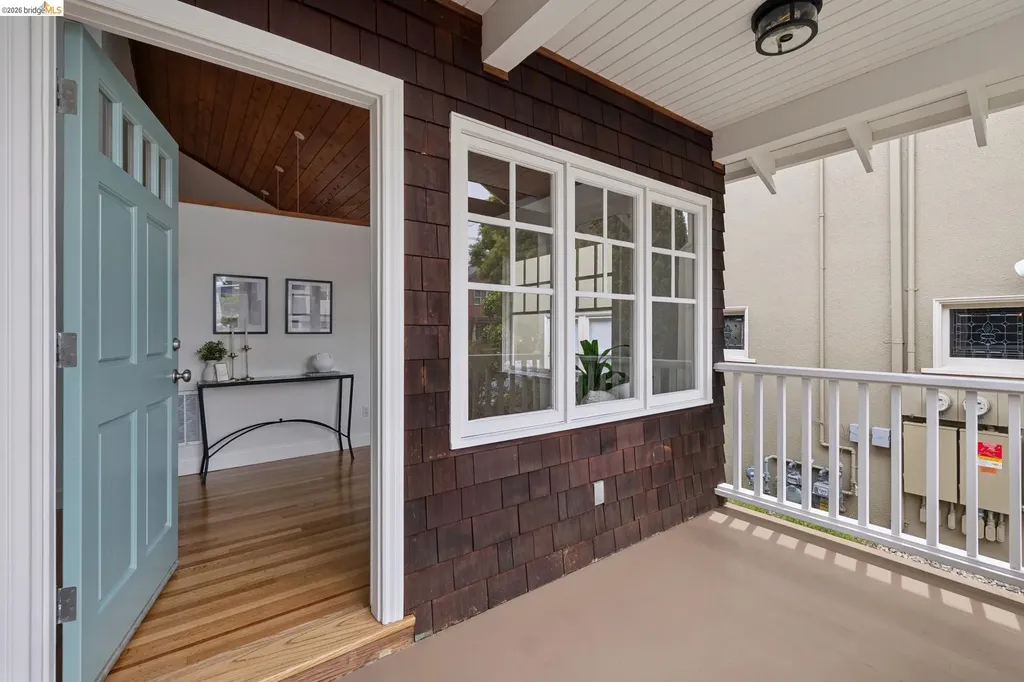 5360 James Avenue Oakland CA 94618