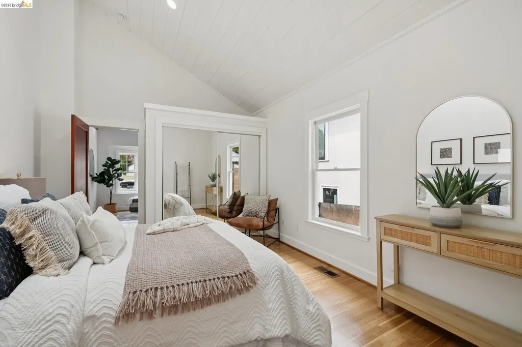 5360 James Avenue Oakland CA 94618