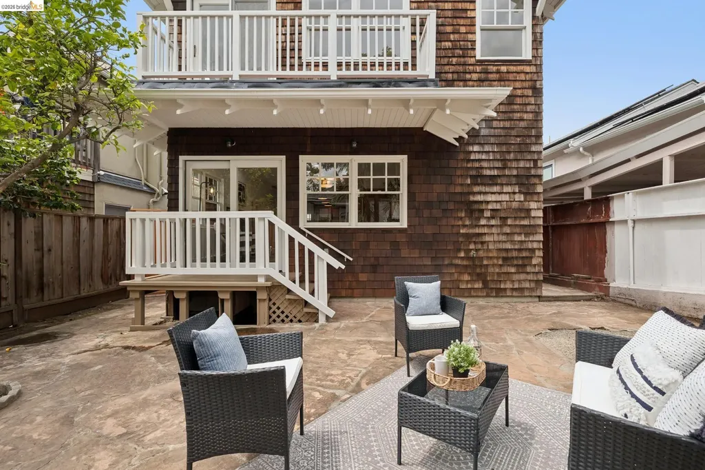 5360 James Avenue Oakland CA 94618