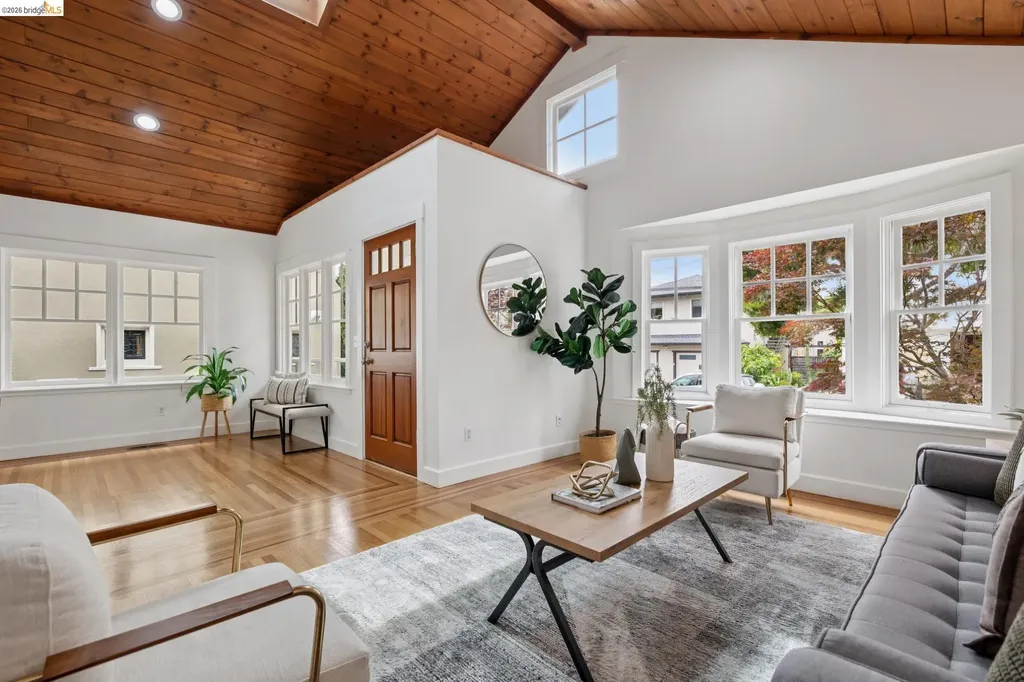 5360 James Avenue Oakland CA 94618