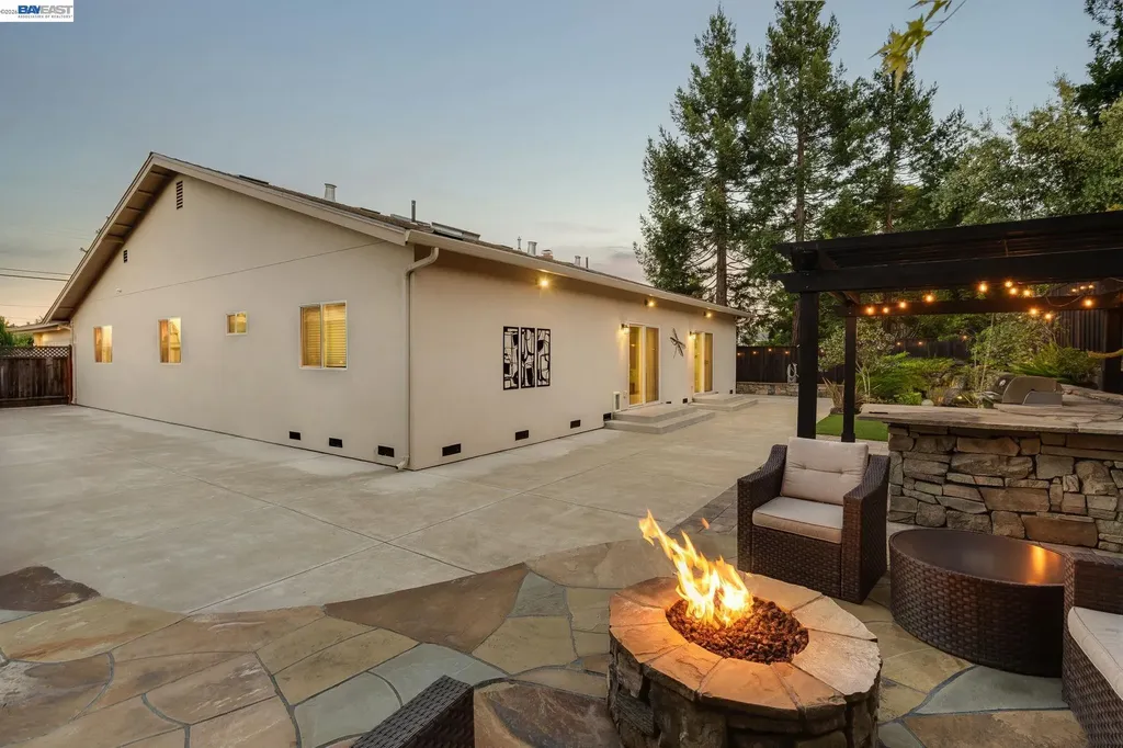 7782 Castilian Road Dublin CA 94568