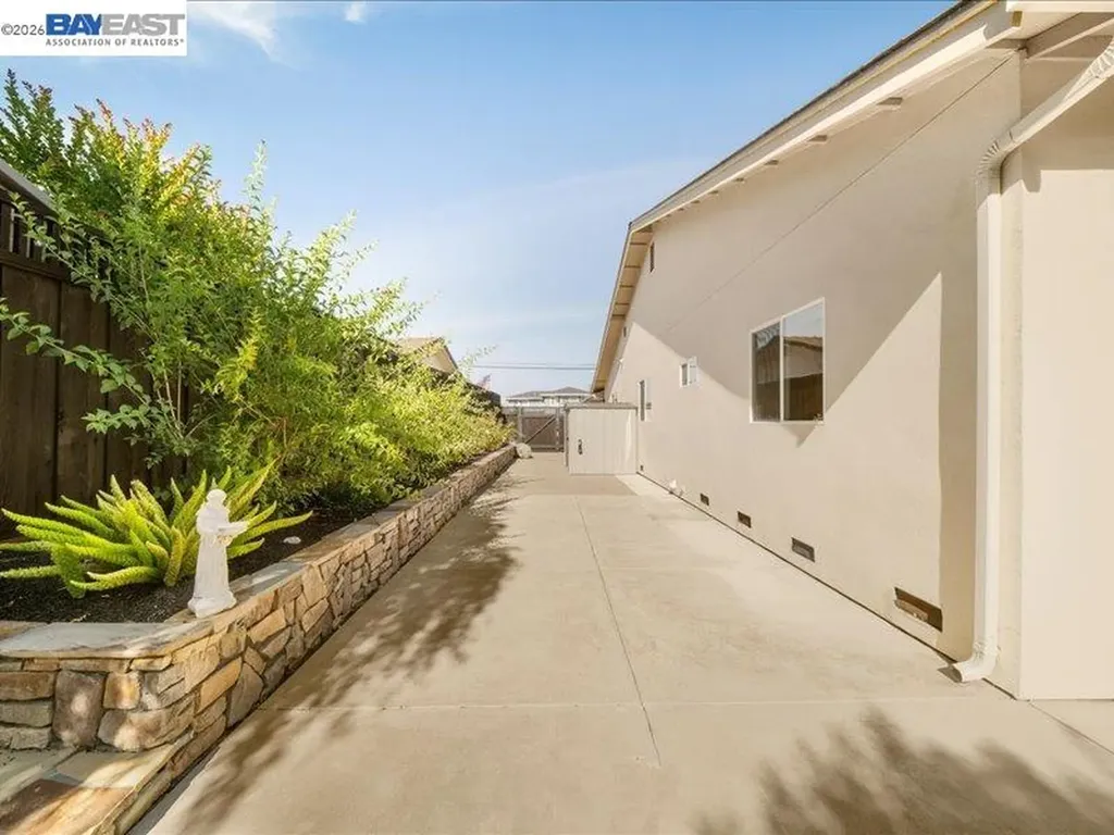 7782 Castilian Road Dublin CA 94568