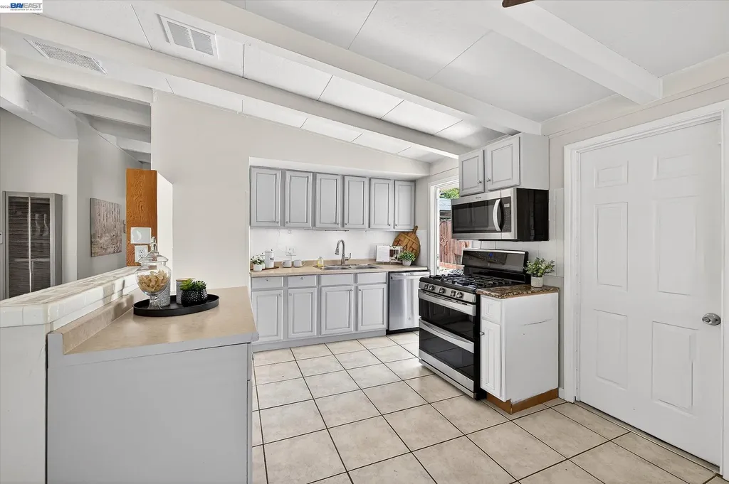 471 Bernal Avenue Livermore CA 94551