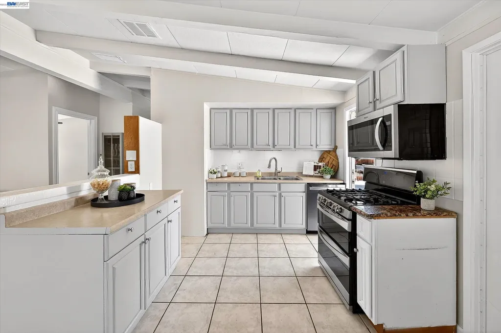 471 Bernal Avenue Livermore CA 94551