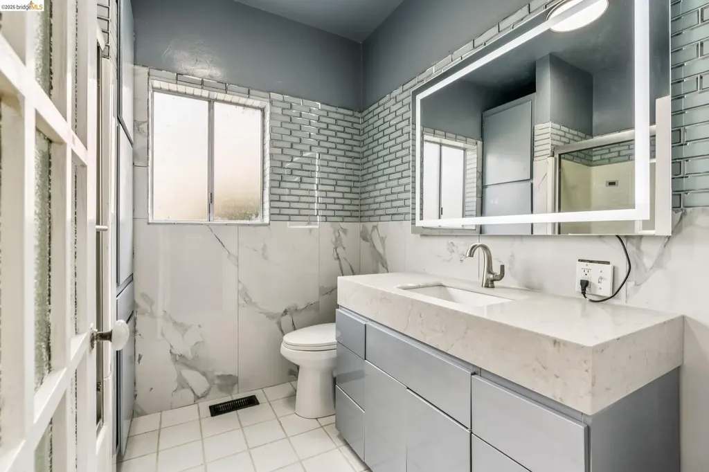 2334 Mckinley Avenue Berkeley CA 94703