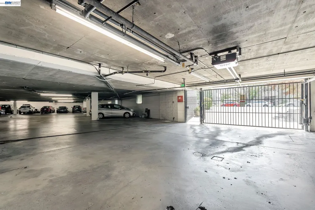 567 Oakland Avenue Oakland CA 94606
