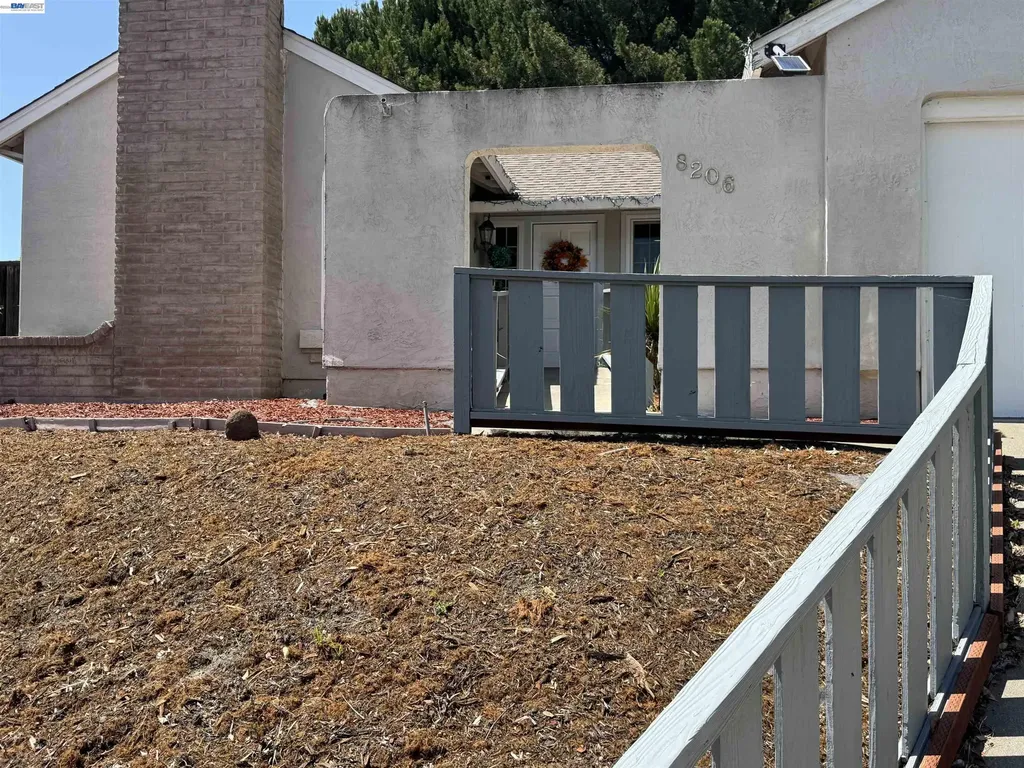 8206 Rhoda Avenue Dublin CA 94568
