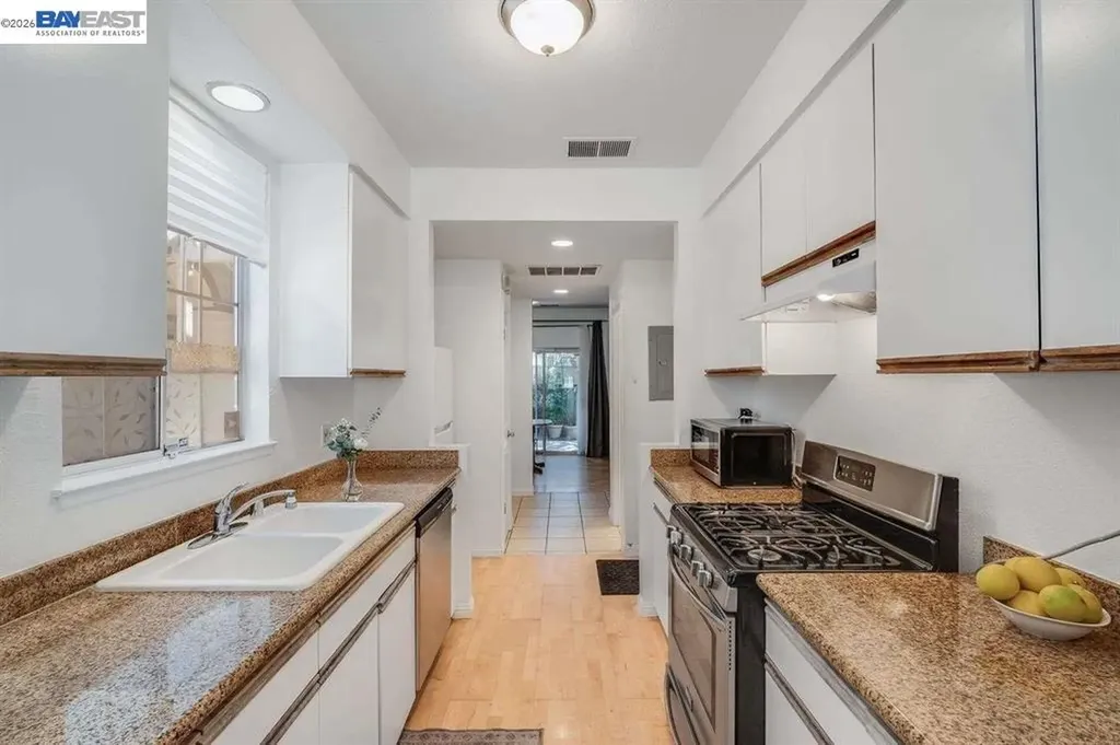 1486 Adeline Street Oakland CA 94607