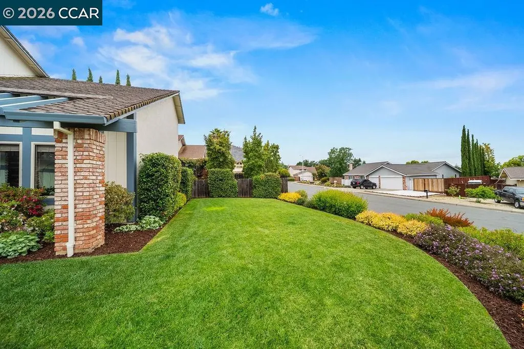 541 Mt Davidson Court Clayton CA 94517